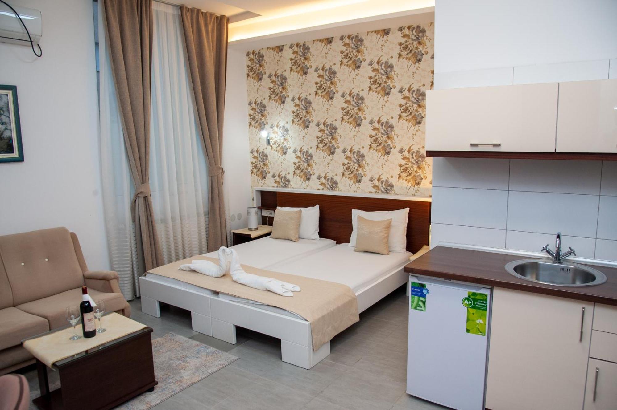 Hotel North City Titova Mitrovica 외부 사진