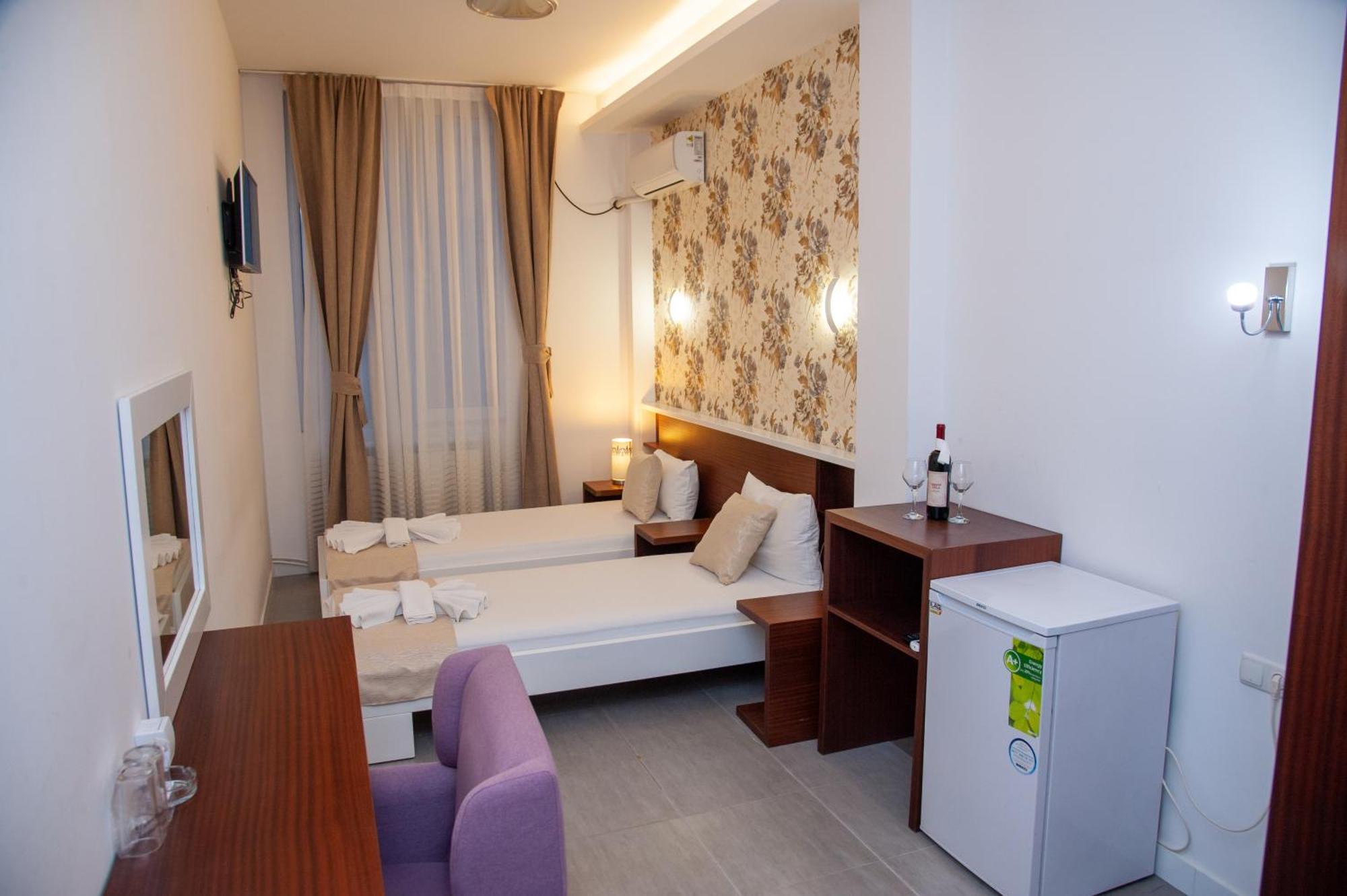 Hotel North City Titova Mitrovica 외부 사진