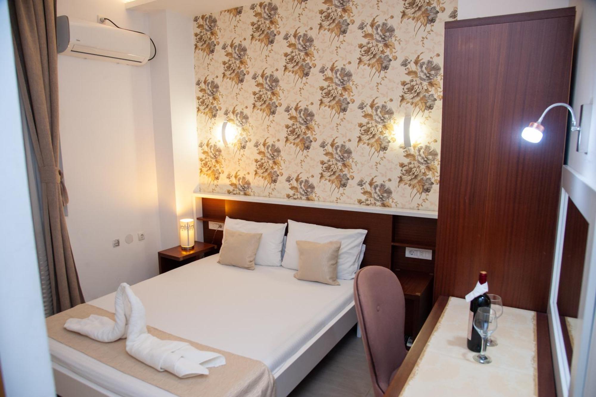Hotel North City Titova Mitrovica 외부 사진