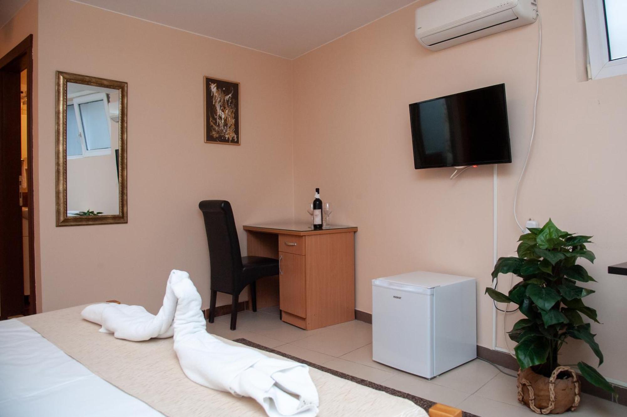 Hotel North City Titova Mitrovica 외부 사진